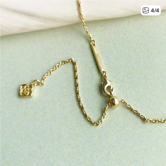 Kendra Scott Gold Necklace with Emerald Green Crystal Frame - Picture 5 of 5